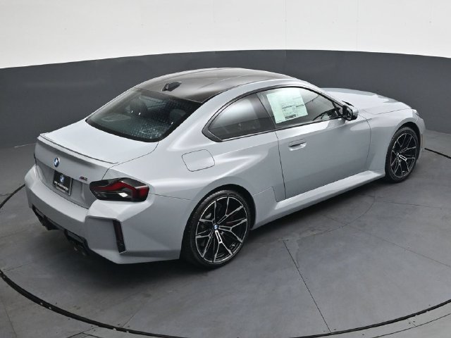 Used 2026 BMW M2 w/ Carbon Package RWD image 32