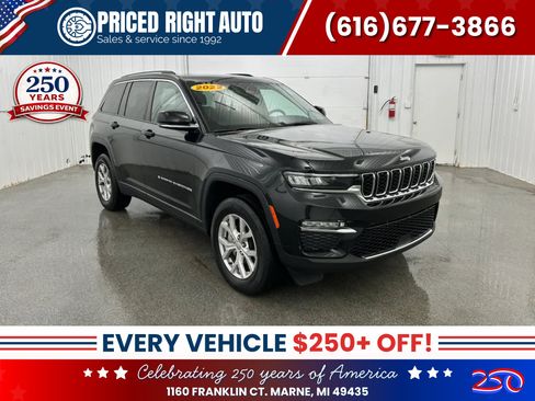 Used 2022 Jeep Grand Cherokee Limited AWD/4WD image 1