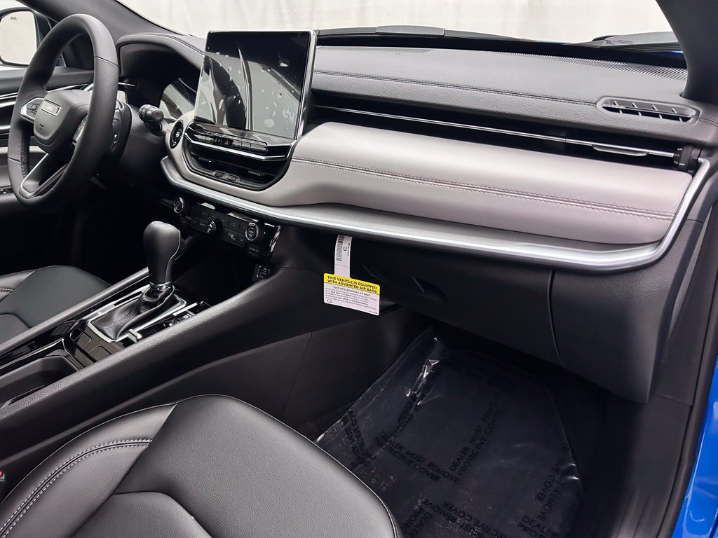 New 2026 Jeep Compass Limited AWD/4WD image 18