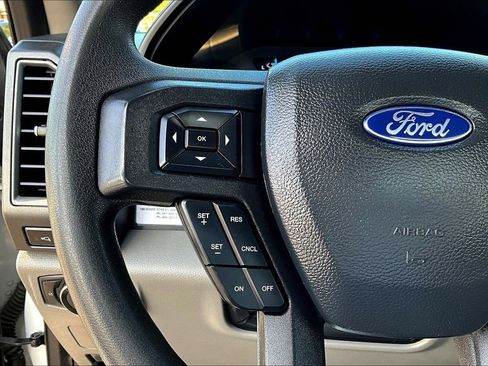 Used 2022 Ford F350 XL w/ Power Equipment Group image 9