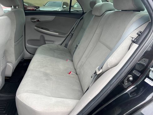 Used 2012 Toyota Corolla LE FWD image 9