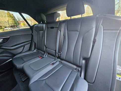 Used 2019 Audi Q8 Premium Plus w/ Premium Plus image 59