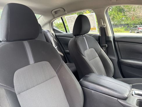 Used 2025 Nissan Sentra SV FWD image 32