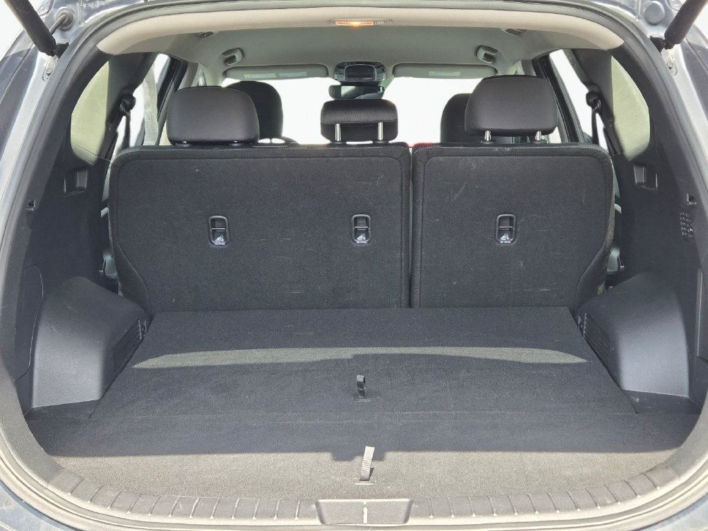 Certified 2023 Hyundai Santa Fe SEL FWD image 8