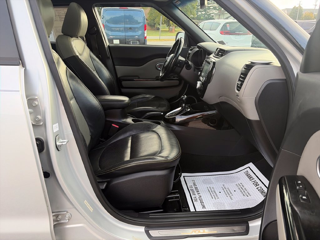 Used 2014 Kia Soul + w/ Primo Package FWD image 42