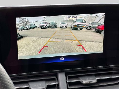 Used 2025 Chevrolet Trax RS w/ Driver Confidence Package image 27