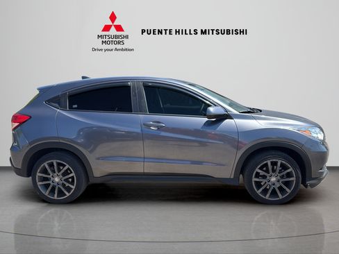 Used 2016 Honda HR-V LX image 4