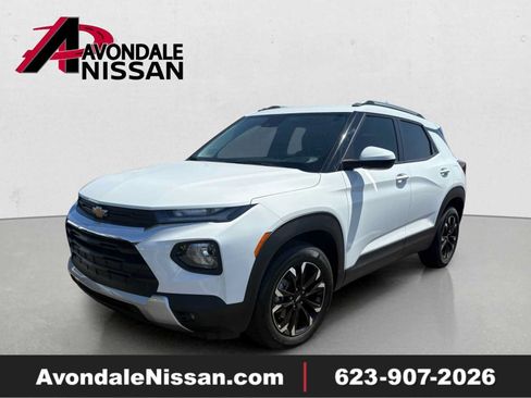 Used 2023 Chevrolet TrailBlazer LT FWD image 1