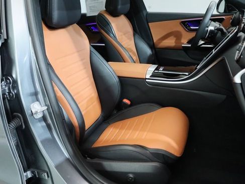 Used 2024 Mercedes-Benz C 300 4MATIC Sedan w/ Pinnacle Trim Package image 19