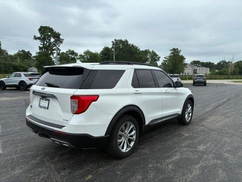 Used 2020 Ford Explorer XLT w/ Equipment Group 202A AWD/4WD image 5