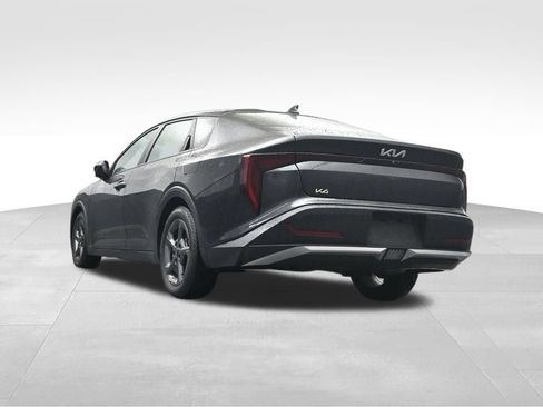 Used 2025 Kia K4 FWD image 12