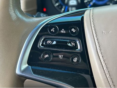 Used 2018 Cadillac Escalade ESV Platinum image 29