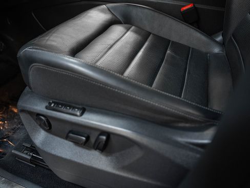 Used 2019 Volkswagen Atlas SEL Premium image 45