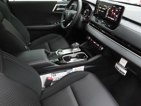 New 2026 Mitsubishi Outlander ES FWD image 24