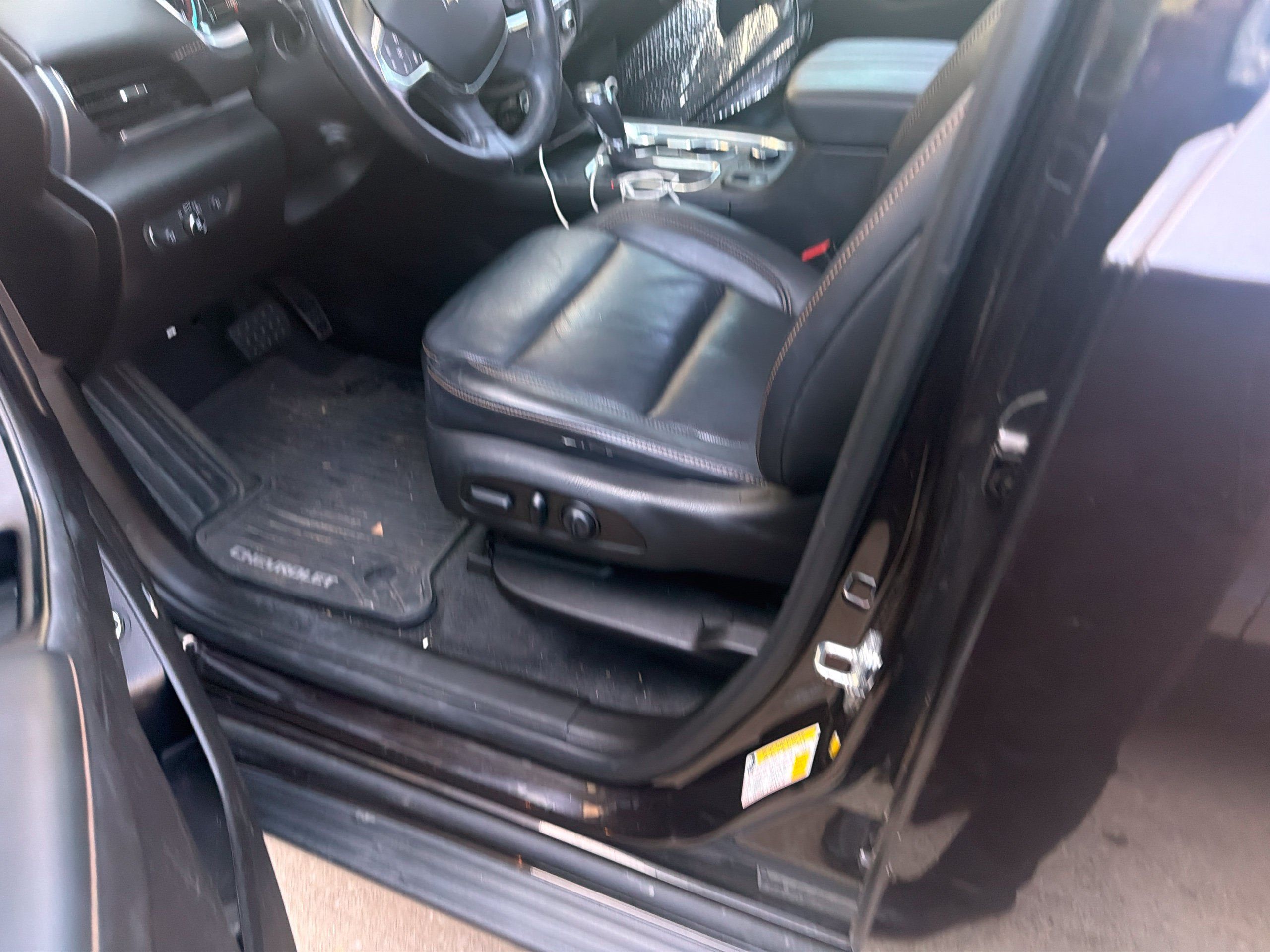 Used 2018 Chevrolet Traverse Premier w/ LPO, 'HIT The Road' Package FWD image 4