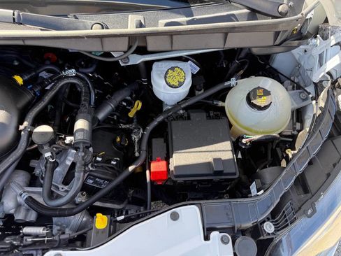 Used 2023 Ford Transit 350 XLT image 12