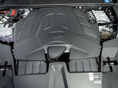 New 2026 Porsche Cayenne AWD/4WD image 34