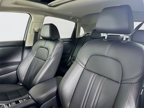 Certified 2026 Honda HR-V EX-L image 8