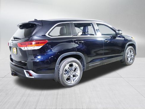 Used 2019 Toyota Highlander Limited Platinum AWD/4WD image 7