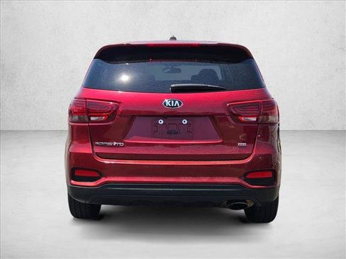 Used 2019 Kia Sorento FWD image 6