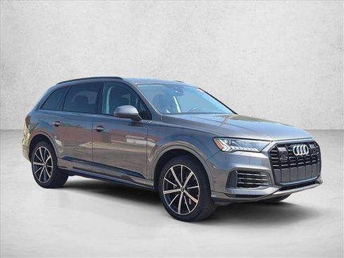 Used 2024 Audi Q7 3.0T Premium Plus AWD/4WD image 3