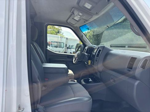 Used 2021 Nissan NV 2500 SV RWD image 9