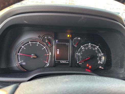 Certified 2022 Toyota 4Runner SR5 Premium w/ Moonroof Package image 20