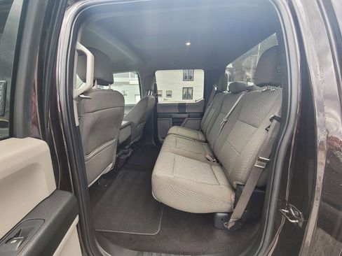 Used 2018 Ford F150 XLT image 12