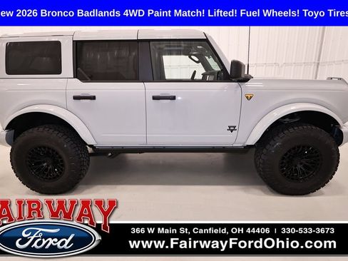 New 2026 Ford Bronco Badlands AWD/4WD image 1
