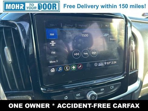 Used 2021 Chevrolet Traverse LT image 16