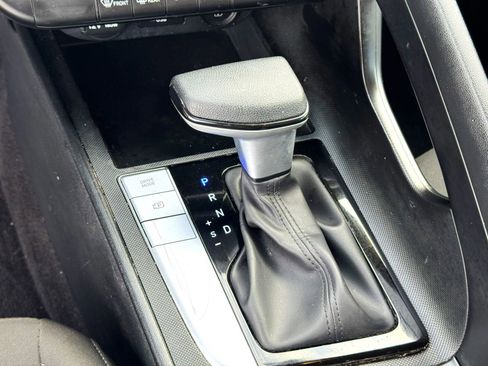 Used 2023 Hyundai Elantra SEL image 23