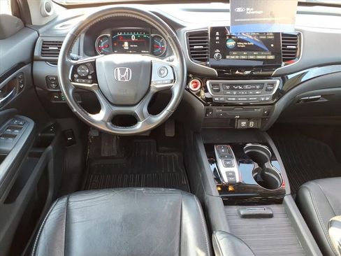Used 2019 Honda Pilot Touring image 9