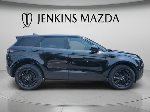 Used 2024 Land Rover Range Rover Evoque S AWD/4WD image 9