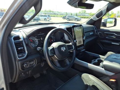 Used 2023 RAM 1500 Laramie AWD/4WD image 10