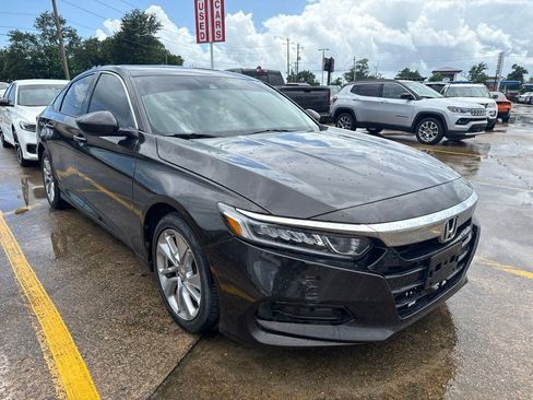 Used 2018 Honda Accord LX image 6