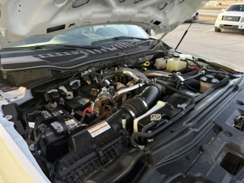 Used 2022 Ford F550 4x4 Regular Cab Super Duty image 21