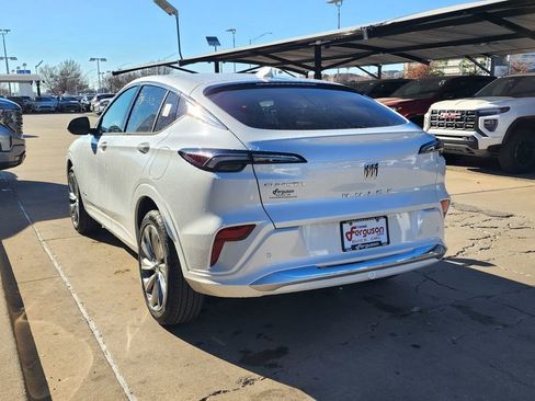 New 2026 Buick Envista Avenir FWD image 6