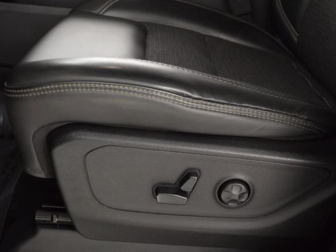 Used 2020 RAM 1500 Sport image 29