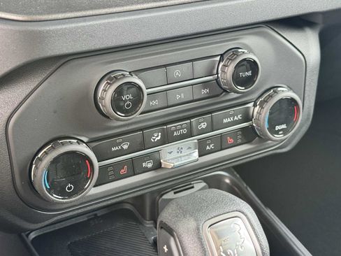 New 2026 Ford Bronco Big Bend AWD/4WD image 16