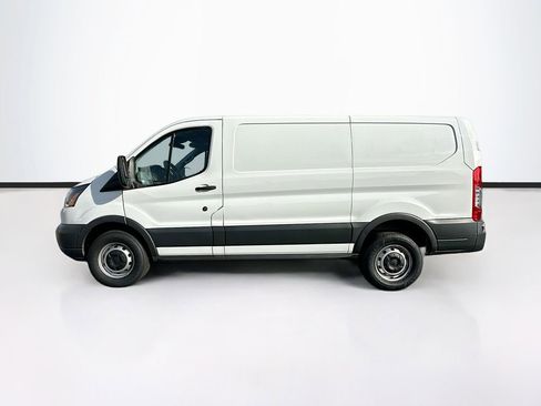 Used 2018 Ford Transit 250 130 Low Roof image 5