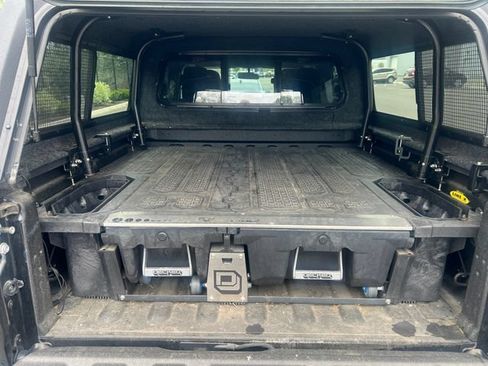 Used 2021 Jeep Gladiator Sport AWD/4WD image 17