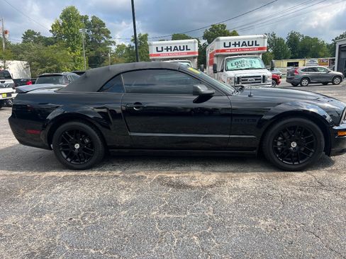 Used 2007 Ford Mustang GT Premium RWD image 3