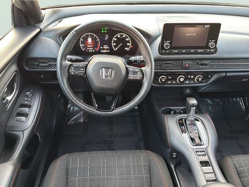 Used 2025 Honda HR-V Sport image 15
