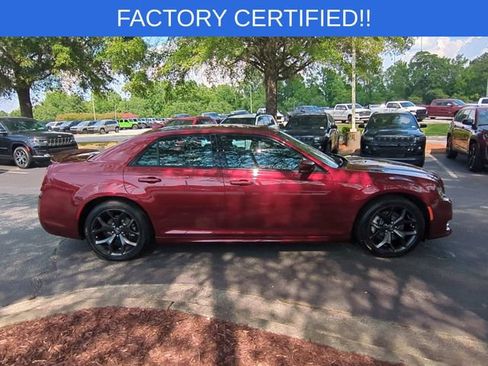 Certified 2023 Chrysler 300 S w/ Comfort Group RWD image 6