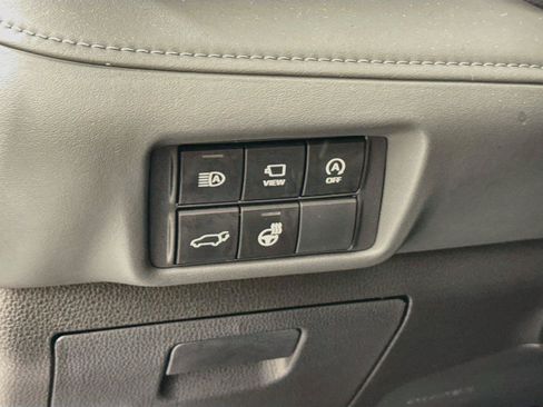Certified 2025 Toyota Highlander Platinum AWD/4WD image 32