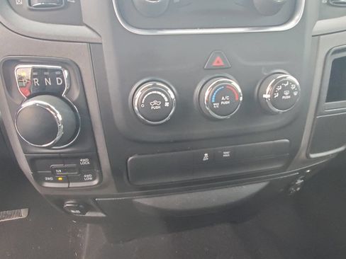 Used 2018 RAM 1500 Express w/ Express Value Package image 20