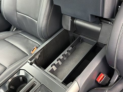 Used 2025 Ford F150 Lariat image 26