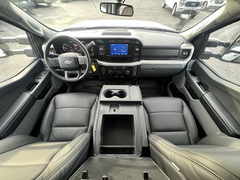Used 2023 Ford F350 XLT image 25