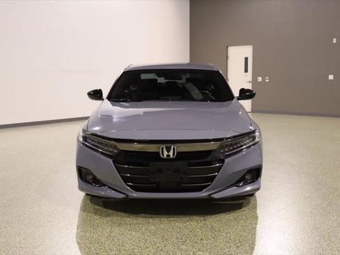 Used 2022 Honda Accord Sport image 2