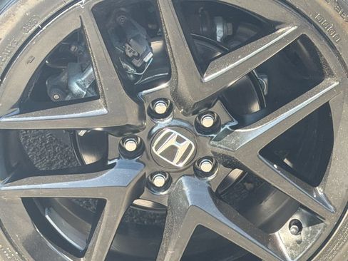 Used 2024 Honda Civic Sport image 6